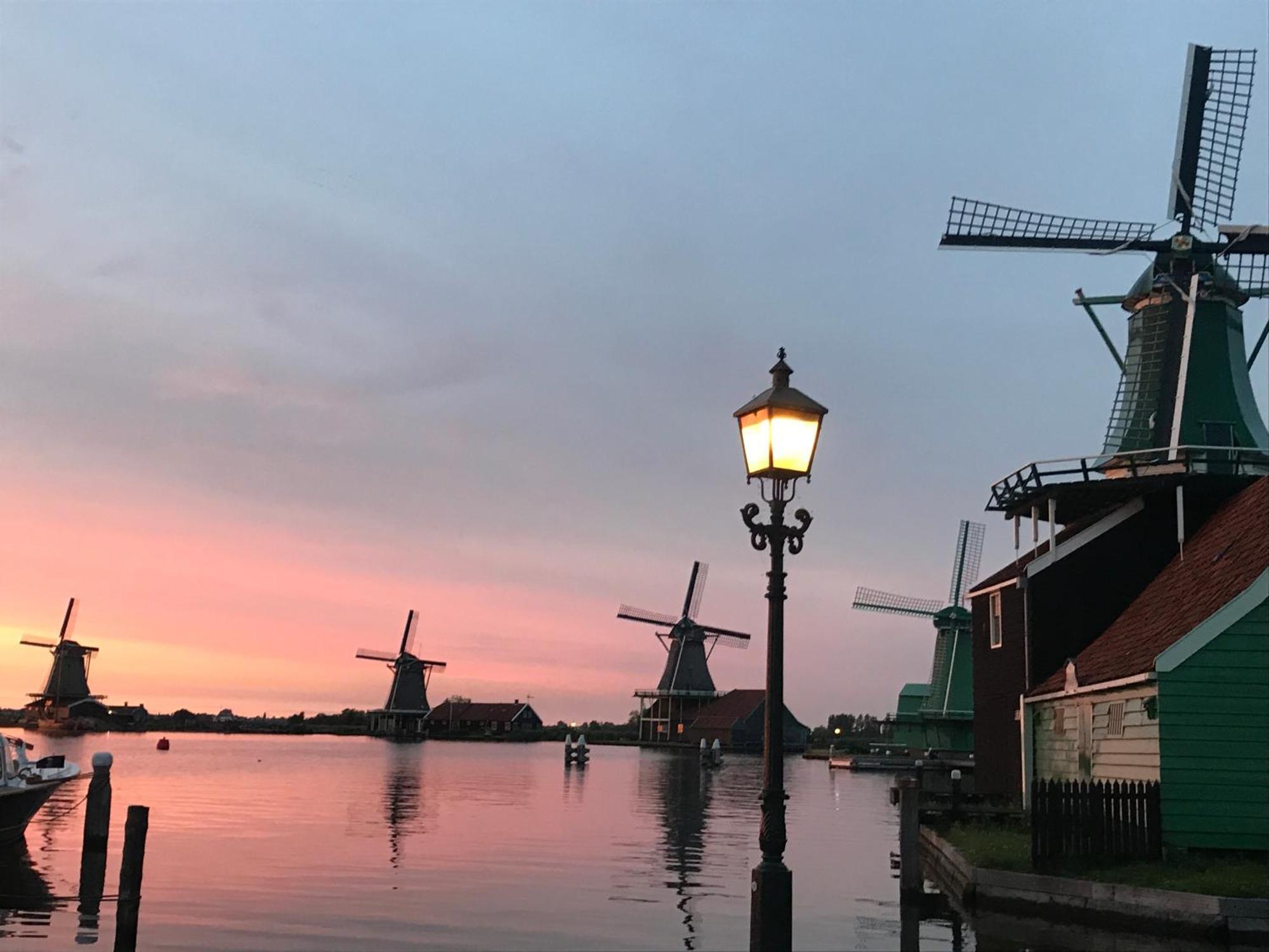 Stay Overnight At Windmill Village Zaanse Schans - Amsterdam Заандам Екстериор снимка